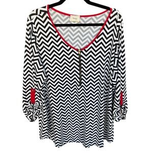 Express Plus Blouse Womens Plus Size 1X Black White Herringbone Rolltab